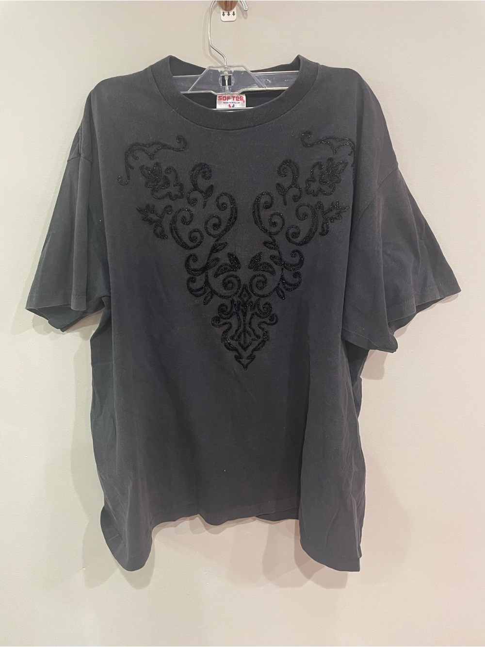 Womens vintage Softee black paiseley design tshirt size XL Made In USA Teejays